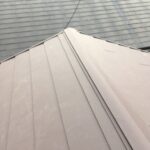 屋根葺き替え工事　金属屋根葺き