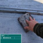屋根外壁塗装工事　瓦棒ケレン