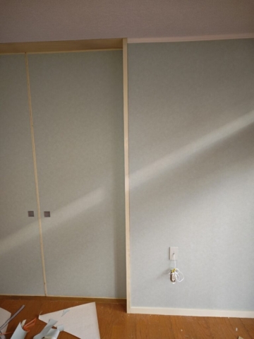 大阪府高槻市　耐震補強工事　クロス仕上げ