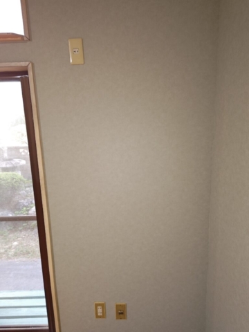 大阪府高槻市　耐震補強工事　クロス仕上げ